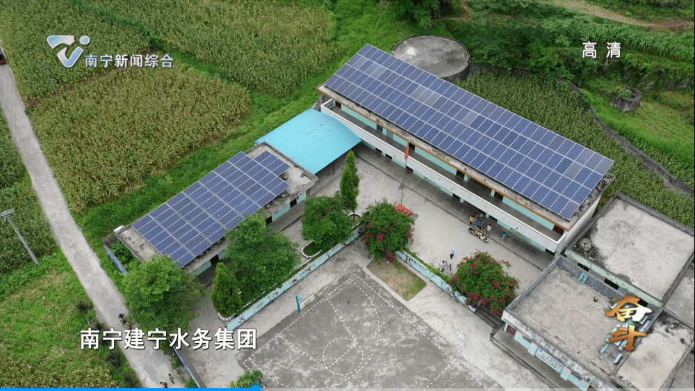 路灯的绿色革命：LED光能路灯引领未来
