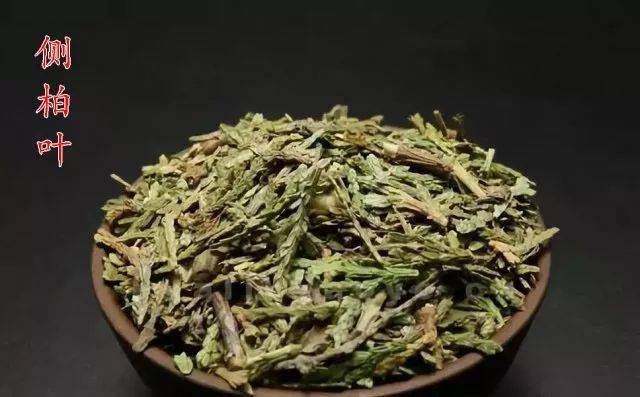 每天用它洗头,89岁老太一头浓密黑头发…_须松萝