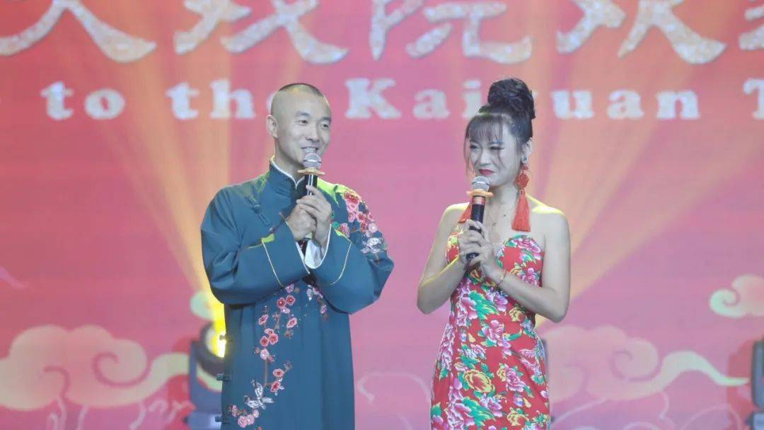开原大戏院复演舞台火爆十足!