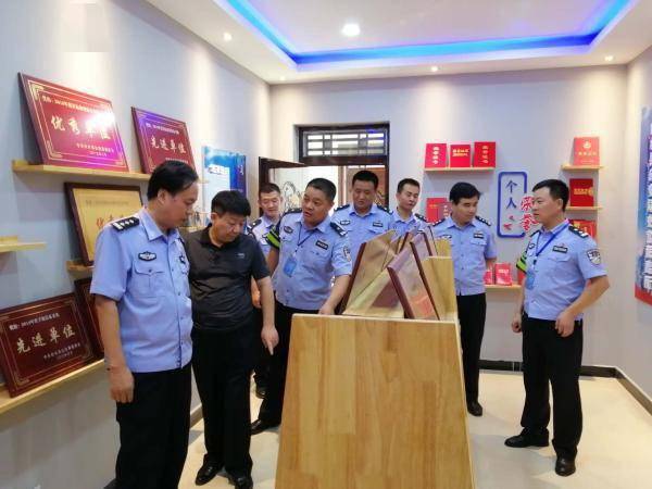 白水县公安局陈永锋局长王洪水政委到史官派出所调研指导工作