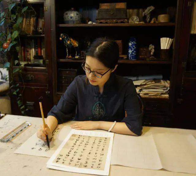 孙俪苦练书法一月临写6遍篆书心经