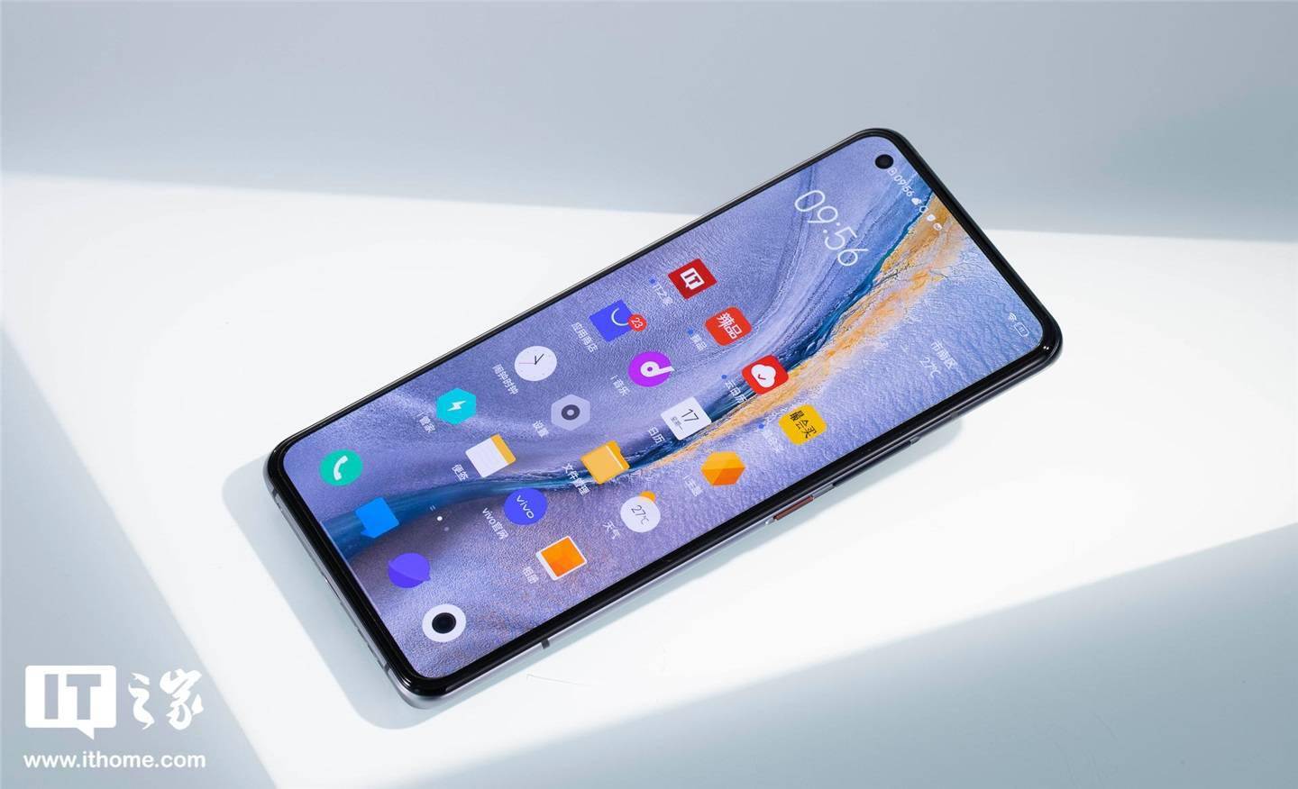 iqoo5评测iqoo诞生以来最水桶和旗舰的一款手机