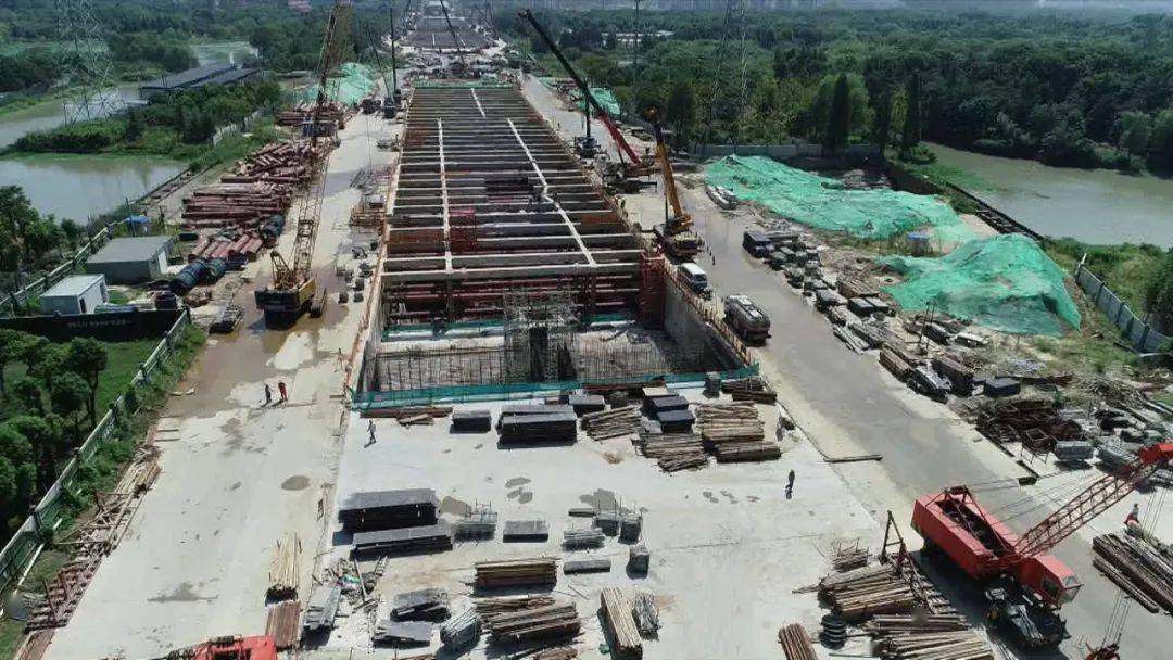 【嘉兴快速路这段隧道贯通】 大国重器破土而出 为世界第一大_南湖