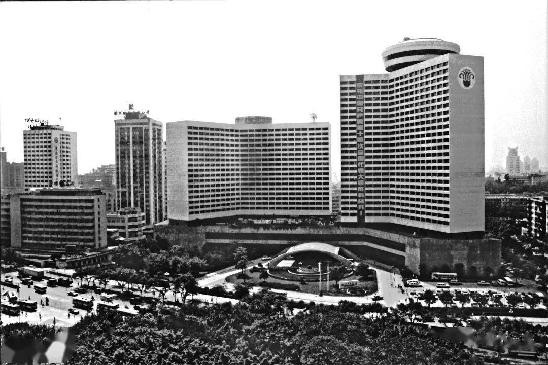 回顾环市东的岁月变迁,欢迎搭乘黄亦民的影像"时光车"_广州市