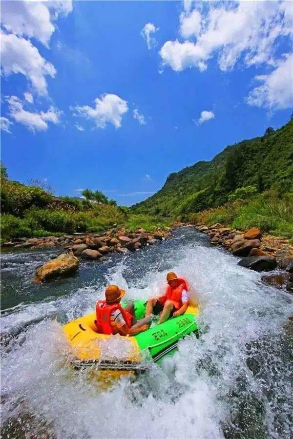 829你和夏天只差一次漂流浙江最惊险的小黄山大峡谷漂流新昌网红水