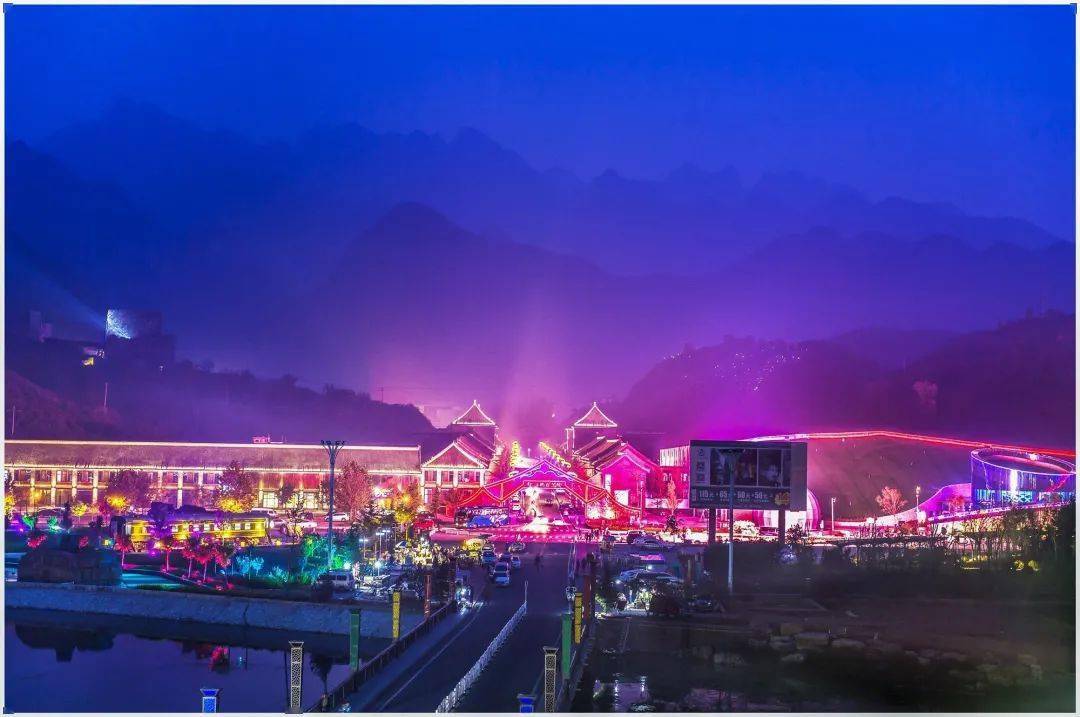 不夜城百里峡艺术小镇像一道彩虹般坐落于野三坡5a级景区百里峡拒马河