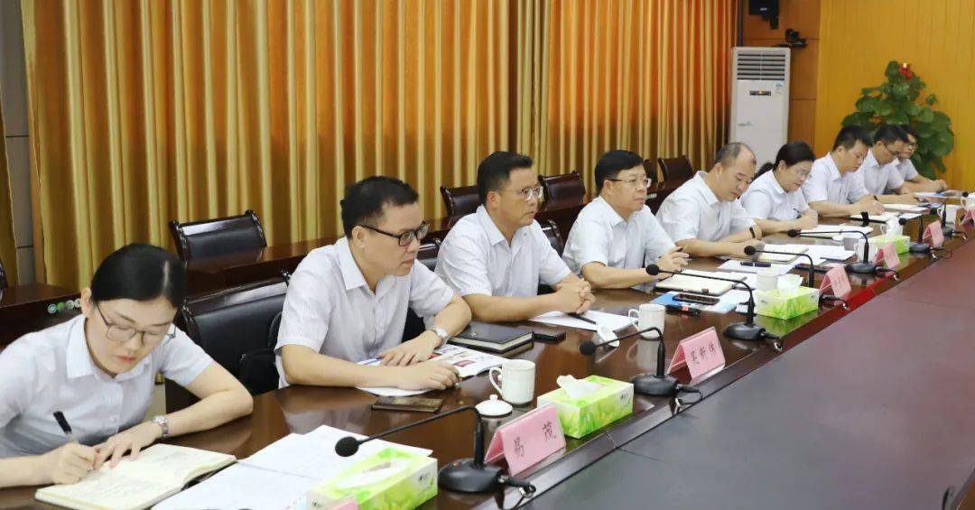 港南区与贵港市交通投资发展集团有限公司召开工作对接座谈会