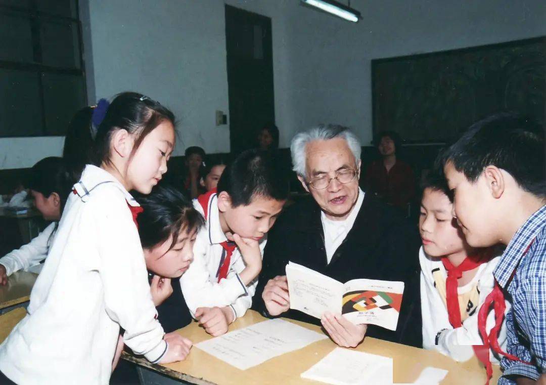 浦图公开课星光童读会第04期诗歌的一百种表现形式圣野作品读者分享会