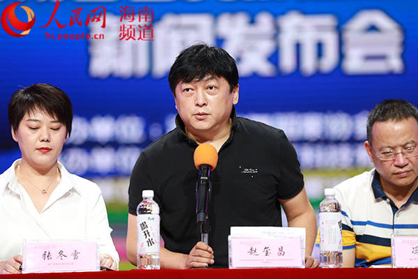 海南万人广场舞大赛特邀顾问赵玺昌致辞 孟凡盛摄自报名之日以来,先后
