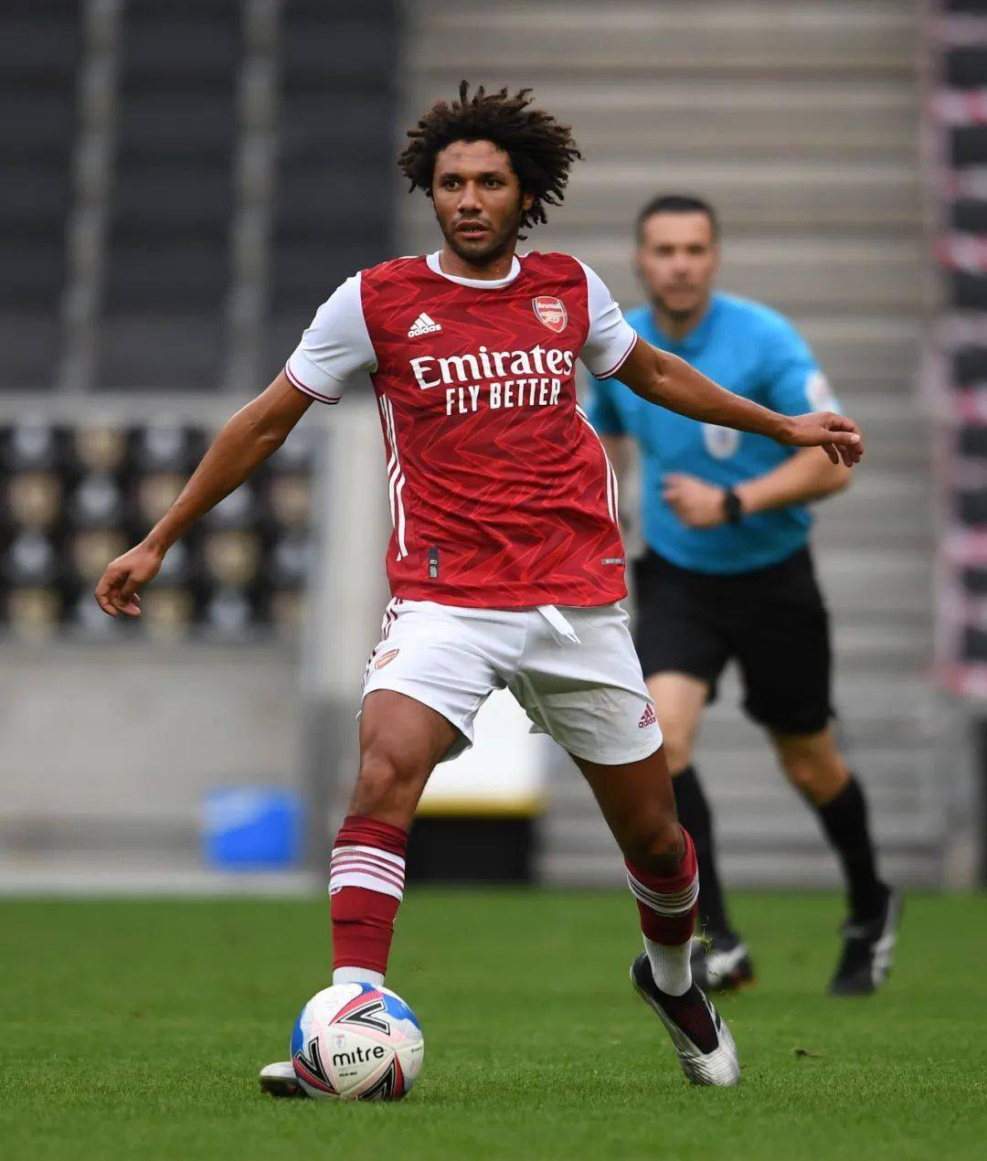 最终全场比赛结束,枪手客场4-1完胜米尔顿凯恩斯,新赛季热身赛取得