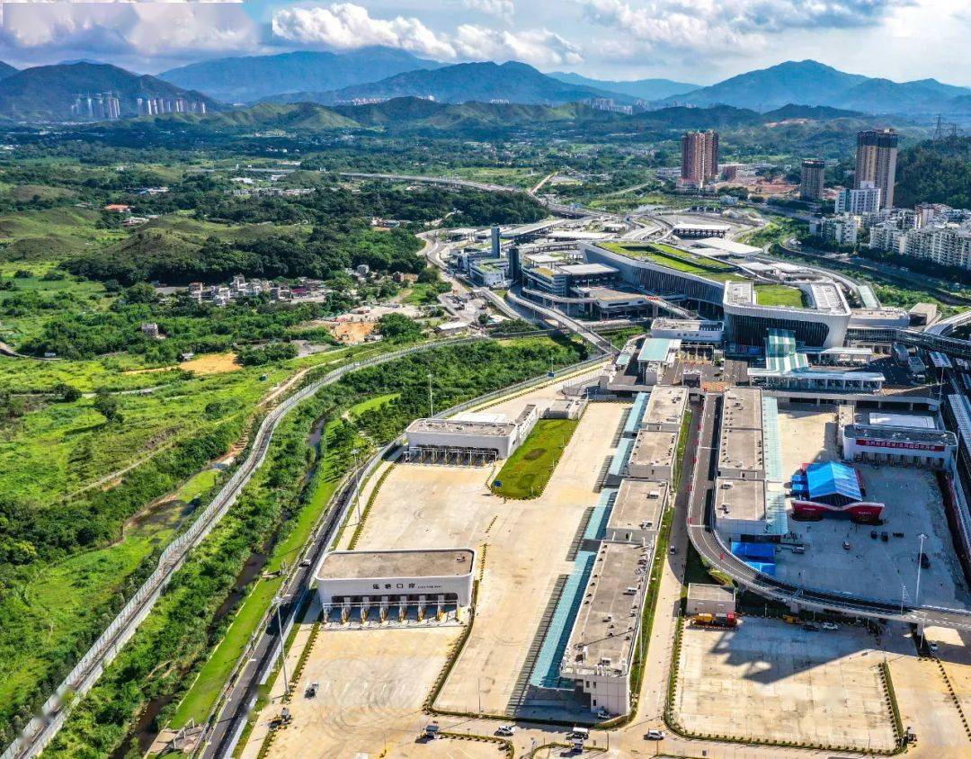 莲塘香园围口岸正式开通启用