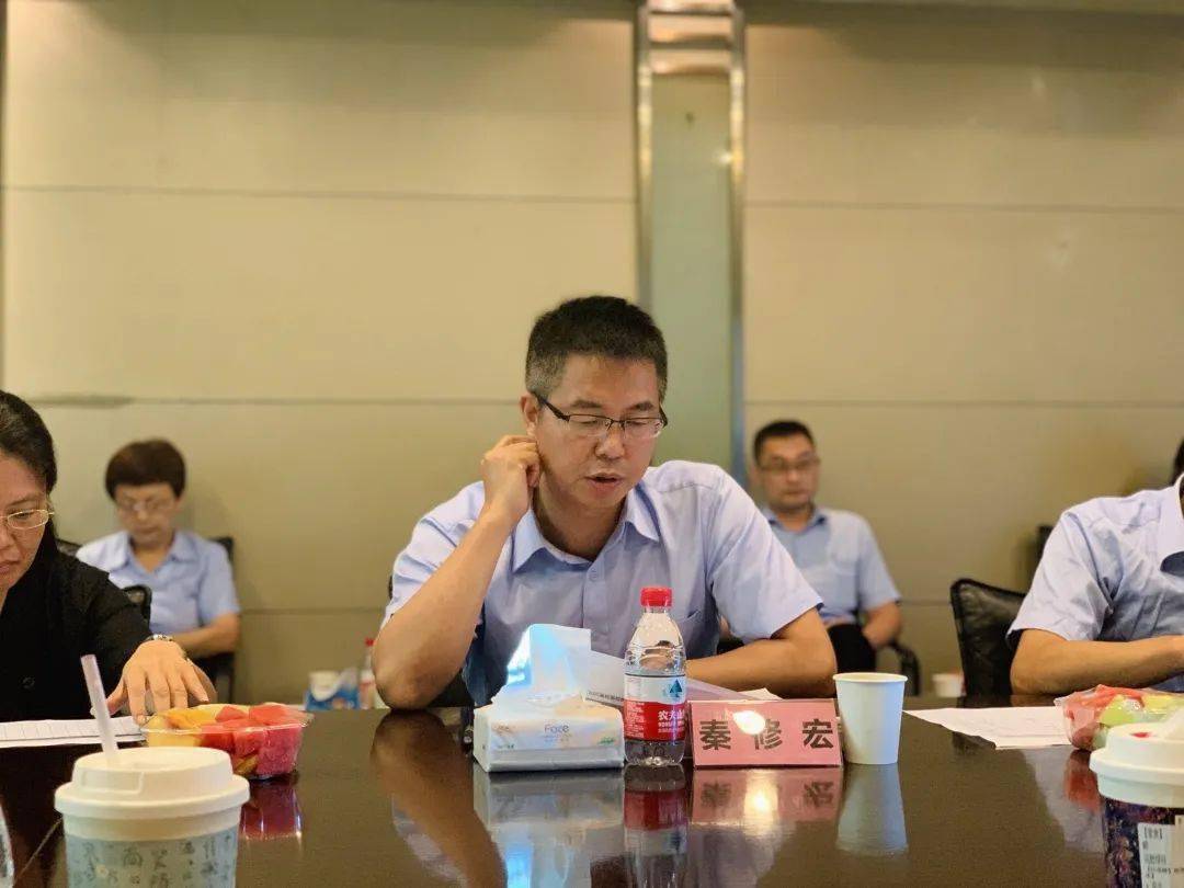 中心副主任兼财务报告室主任 吕红波加强与各事业部财务方面的指导