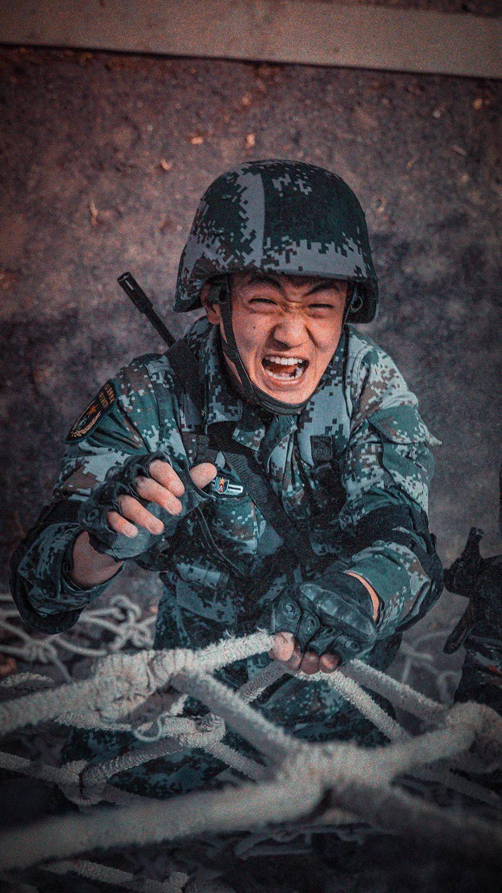 镜头下120张老兵面孔致敬军旅青春