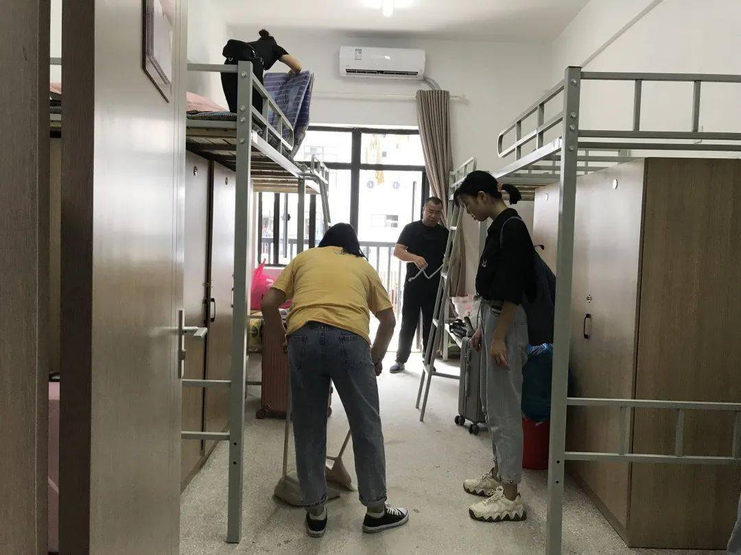 上饶一中丨九月清风徐来梦想马不停蹄我校2020级新生正式入学报到