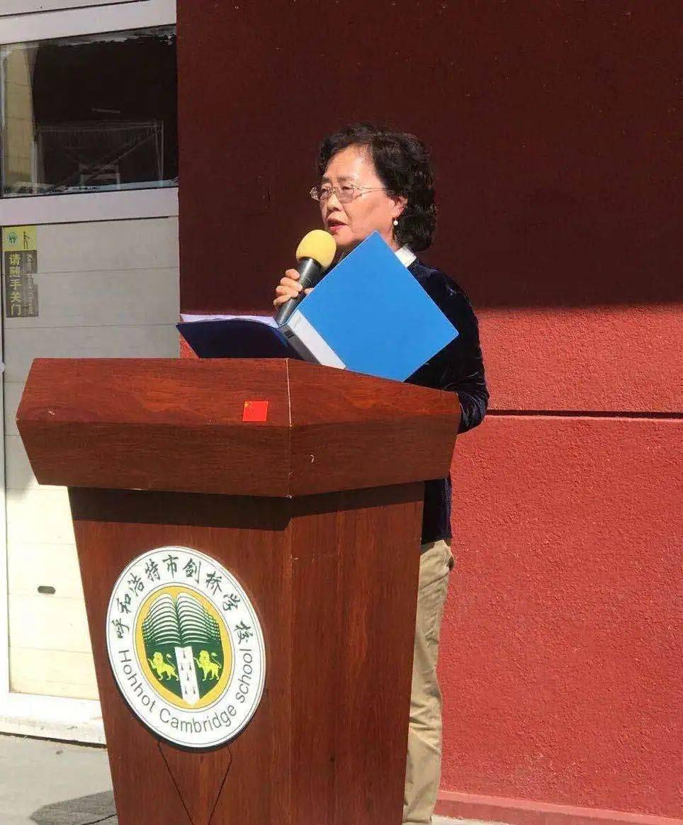 教务处刘斐主任,高一年级组组长张峰老师,高二年级组组长于淑荣老师