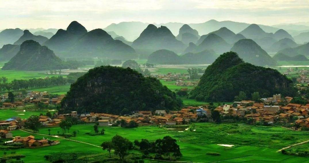 雲南小眾旅行地,最適合現在去打卡_蒙自