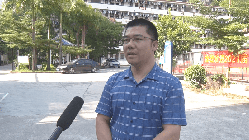 教育局副局长 陆珍:马山中学作为我县学生人数最多的学校,开展演练对