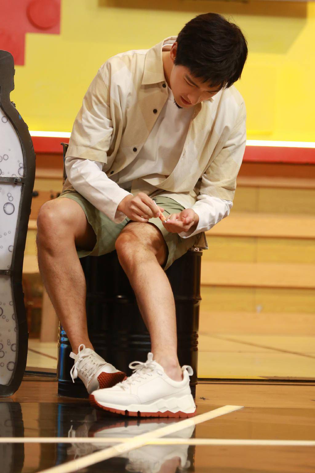 元气满满的哥哥剧照公开杨洋的三亚元气历险记来袭