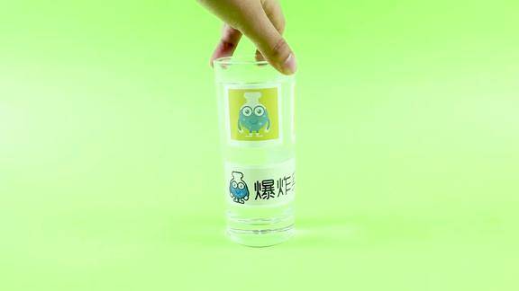 用热敏材料给喜欢的人拍一张隐身的照片吧