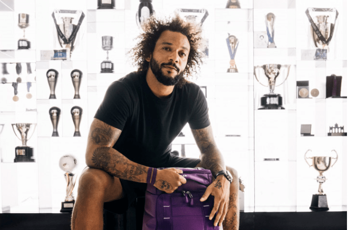 來看我們與馬德里的馬塞洛(marcelo)一起揭開了最終產品的面紗,並了解