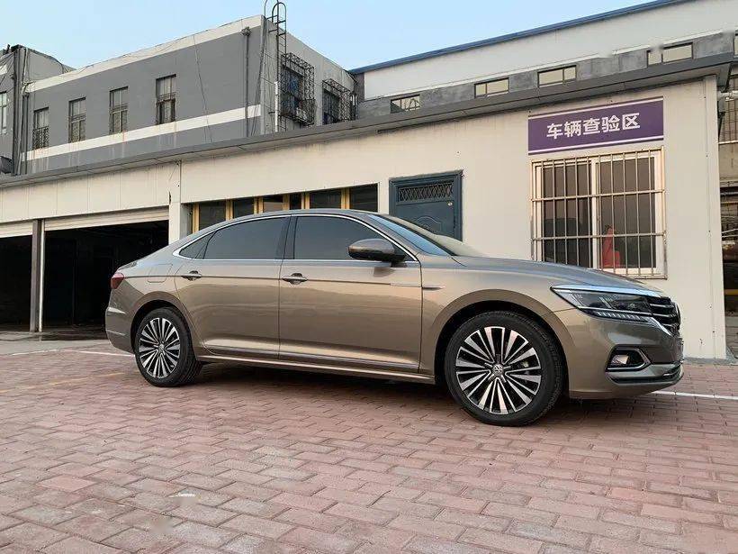 新车推荐帕萨特使用半年有感终于明白b级车标杆之称怎么来