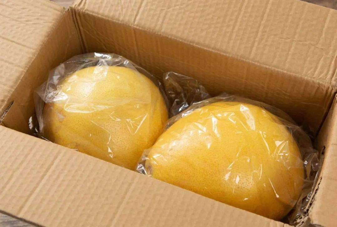 清甜解腻,清新爽口的红心蜜柚,来啦!_柚子