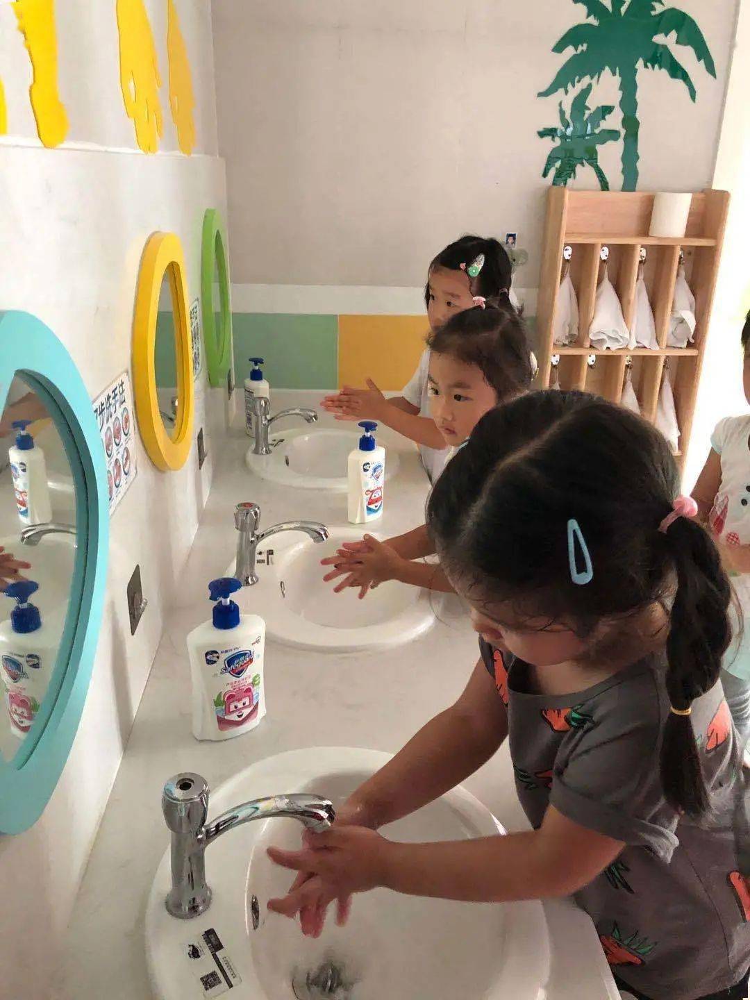 关心关爱未成年人大寺镇龙居幼儿园新学期快乐起航