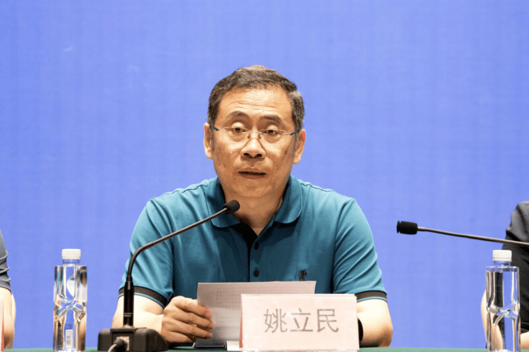 香河县人民政府副县长刘雪艳发布了大会总体情况.