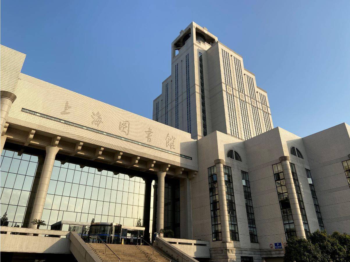 开放时间延长了,晚上来图书馆,约吗?