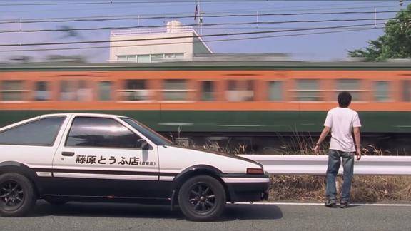 头文字dae86可是秋名山车神老大周董竟然用来追女孩