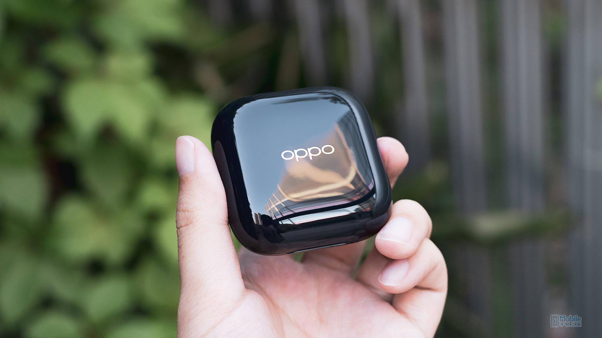 羽黑配色 低调内敛 oppo enco w51无线降噪耳机图赏