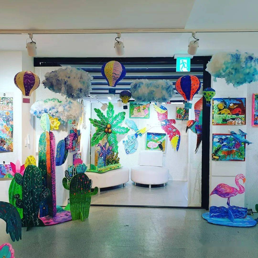 当代艺术家启发的创意儿童美术课及作品展览