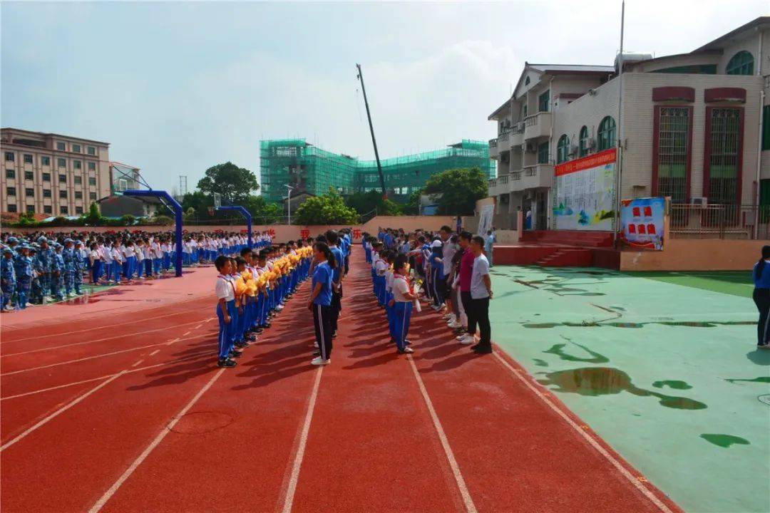 立德树人传承儒家经典弘扬尊师重教惠州市英华学校庆祝第36个教师节谢