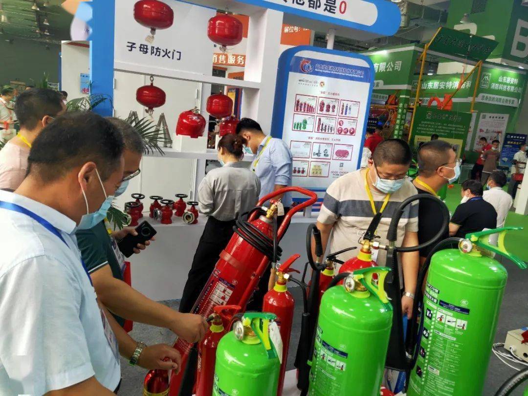 展会直击龙成消防惊艳亮相2020济南国际消防展