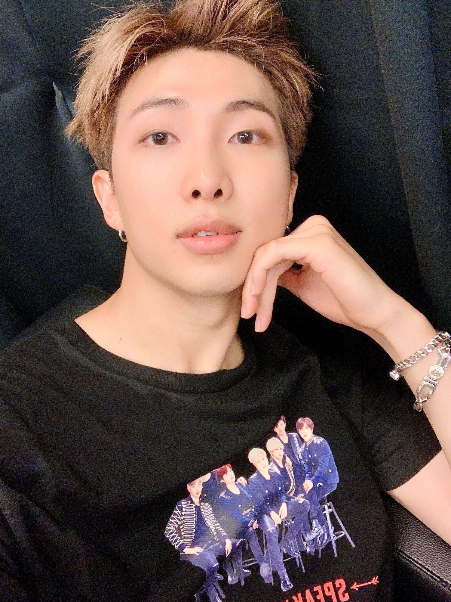 愿爱和希望永远围绕着你金南俊0912生日快乐
