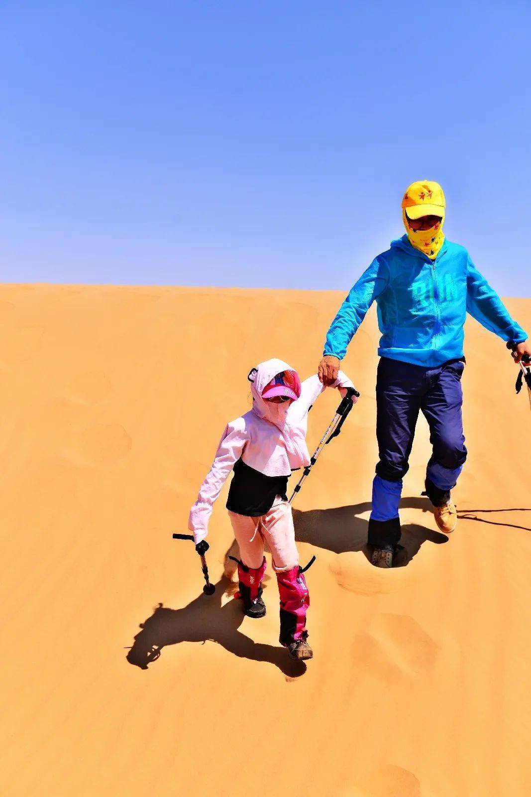 102105国庆第二届腾格里沙漠亲子徒步公益挑战赛等你来