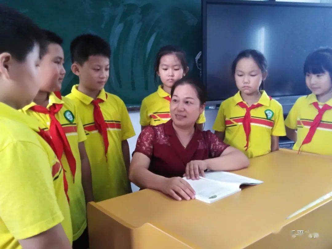 用爱与责任播撒幸福教育记市优秀班主任乐平五小教师袁媛