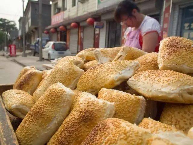 新华社官宣鹿泉烧饼成网红