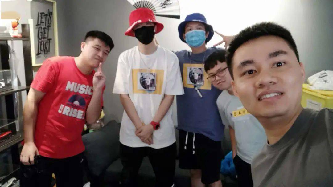 南沙大岗人杰地灵,最近"灵山村帮"火了!_头套