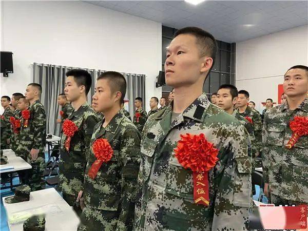 罗湖171名新兵踏上军旅生活!_部队