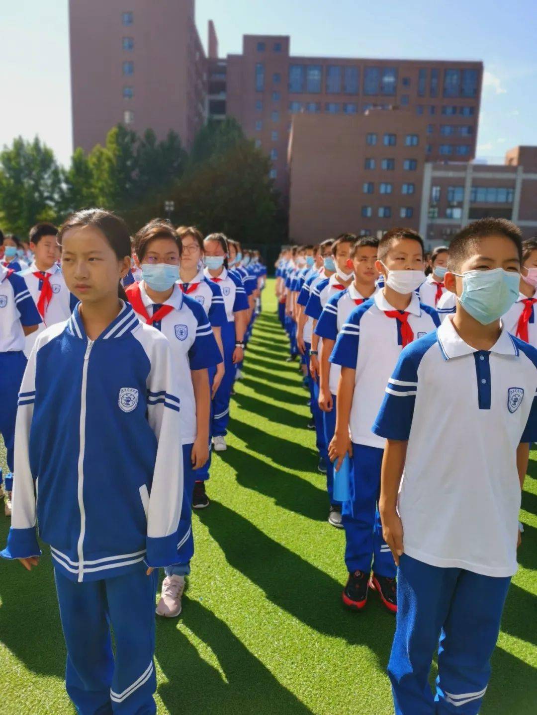 交大附中20级初一新生军训day1现场图集!