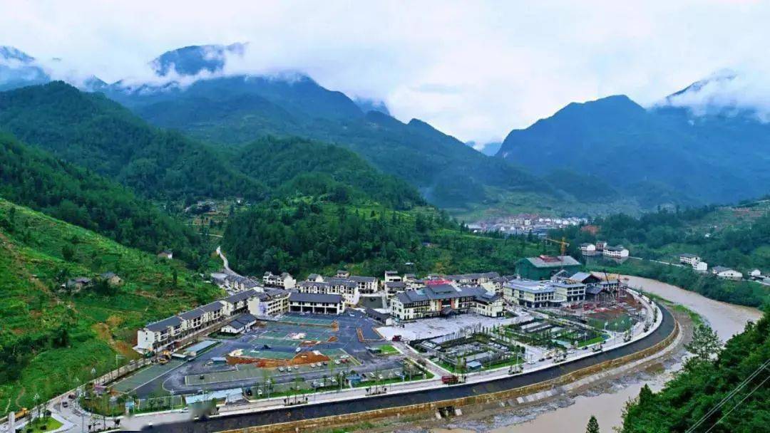 宣汉县从贫困人口最多到减贫人口最多的涅盘