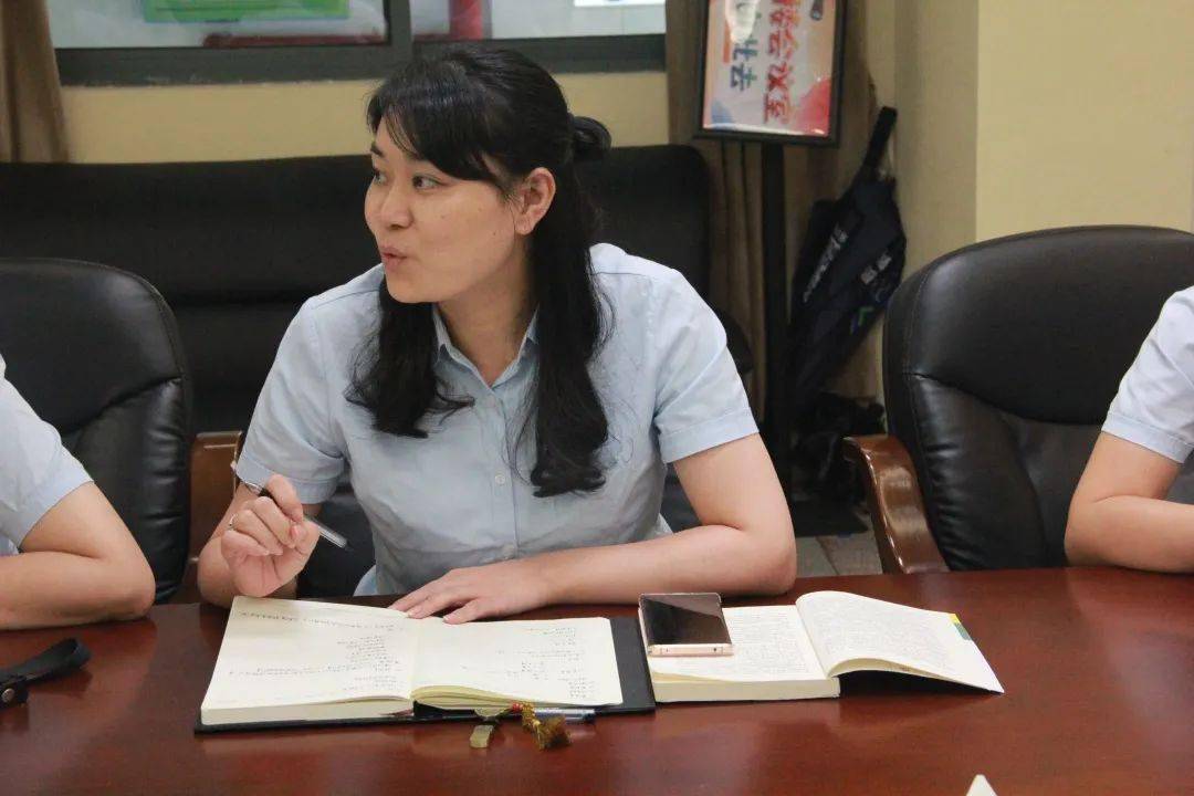 程铮铮,姚姣莲,邓国方,周丽珍等老师,积极发声,对主讲和答辩环节进行