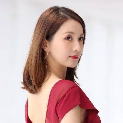 于梦潮饰国家大剧院戏剧演员队演员"过不了多久你们就会忘了我的