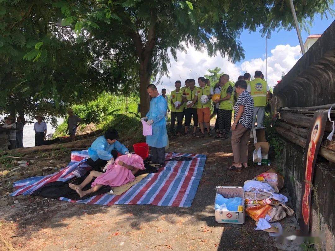 汕头某地发现一具女尸,警方已到场!