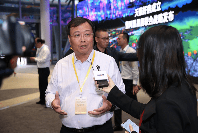 碧桂园莫斌:希望地产行业大家一起努力,越来越健康