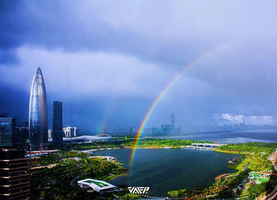 深圳风雨后彩虹挂人间