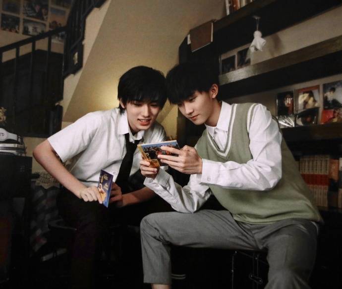 tnt回到夏天pb高清扫图释出我们的夏天永远不会结束