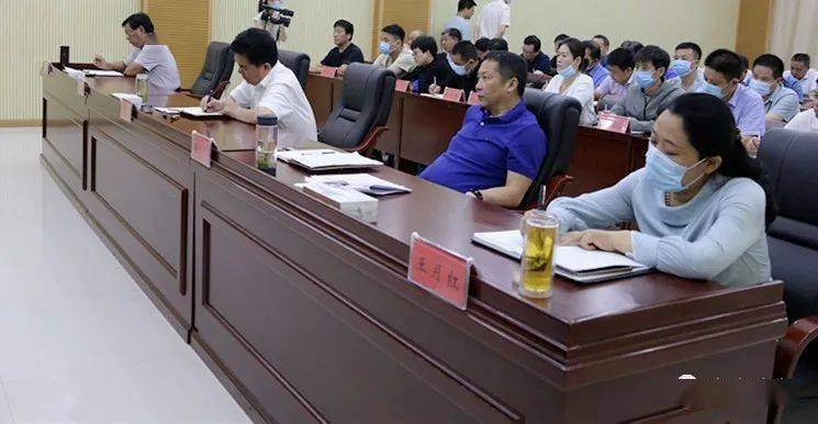 县政府副县长张保红,县政府副县长王月红及相关部门负责人在确山县分