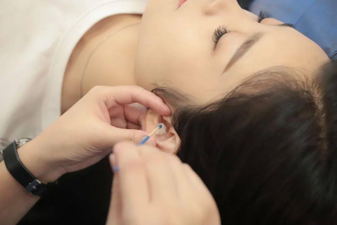 太巴适了天津这家神级采耳店要火了足足50分钟正宗川式采耳让你酥酥酥